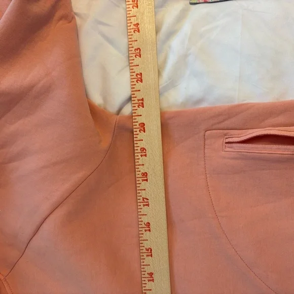 PUMA Hoodie Women’s Large Pink “Keeps You Dry” Moisture Wicking Pullover - Picture 3 of 7